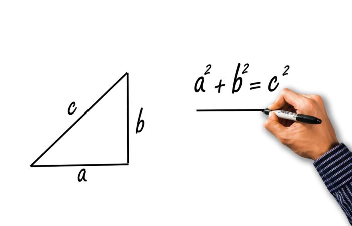 Maîtrisez_le_Théorème_de_Pythagore_:_apprenez_à_calculer_l_hypoténuse_d_un_triangle_rectangle_